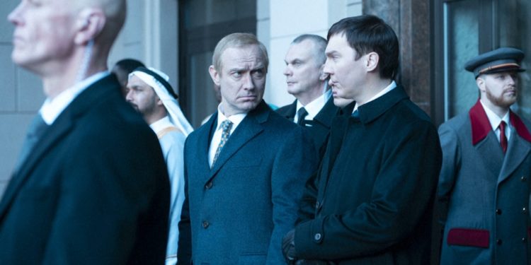 Jude Law portretizon Vladimir Putinin në filmin që shokoi Festivalin e Venecias, ‘Magjistari i Kremlinit’ bashkon politikën me artin.