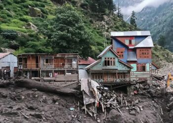 Kashmir në Tragjedi! Të paktën 60 të vdekur dhe shumë të zhdukur nga përmbytjet shkatërruese.