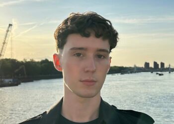 Këshilltari i Farage trondit me deklaratën: 'Rusia nuk është armiku ynë', sugjeron se Britania e Madhe duhej të ishte shmangur nga Lufta e Dytë Botërore