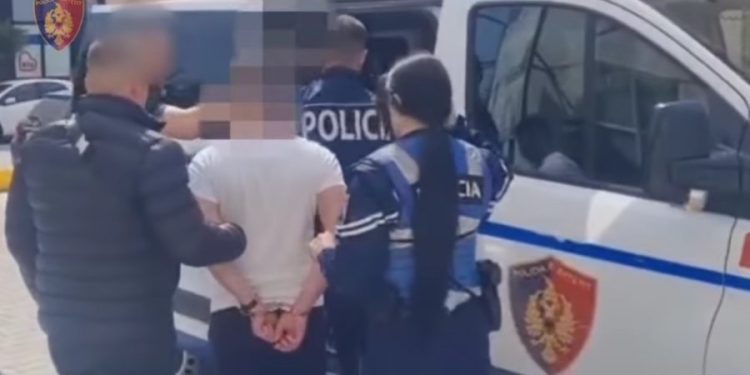 Këta shpërndanin kokainë dhe hashash në Tiranë, arrestohen 5 persona (EMRAT)