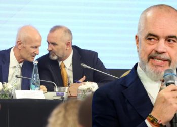 Kodi i ri Penal godet akuzat për shpërdorim detyre dhe shkelje në procedurat e tenderëve.