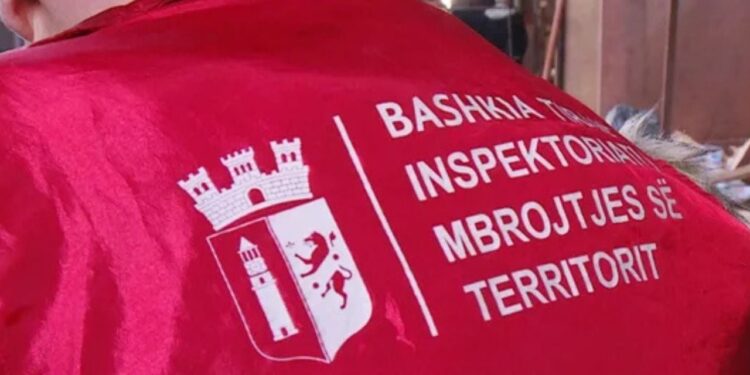Korrupsioni në IMT Tiranë: Dy inspektorë të arrestuar, dy të tjerë në kërkim! Në presion ndaj bizneseve për shpërblime financiare.
