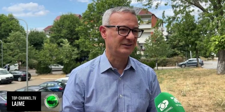 Kosova pa institucione: Analisti Arifi thekson dështime në rritjen e njohjeve dhe anëtarësimin në organizata ndërkombëtare.