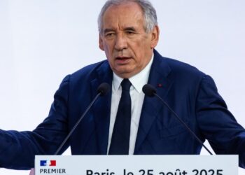 Krizë politike në Francë! Kryeministri rrezikon të humbasë postin, vendi mund të përballet me zgjedhje të parakohshme.