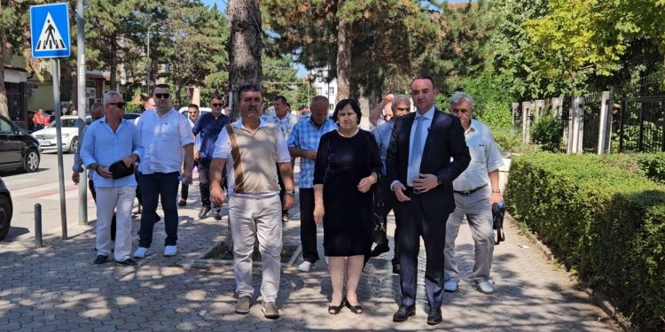 Kukësi nderon Havzi Nelën në përkujtimin e 37-vjetorit të ekzekutimit nga regjimi komunist.