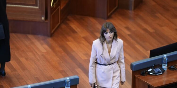 LVV tërheq dorë nga Haxhiu: Konstituimi i Kuvendit mbetet në rrezik