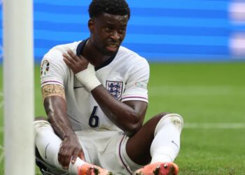 Liverpool vazhdon të investojë në merkato, pas shpenzimeve prej 300 milionë eurosh, “The Reds” synojnë të sjellin edhe një mbrojtës të Anglisë.