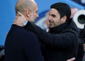 Më shumë se 700 milionë euro të shpenzuara pa asnjë trofe, rritet presioni ndaj trajnerit që po bën “në dritë” në Premier League.