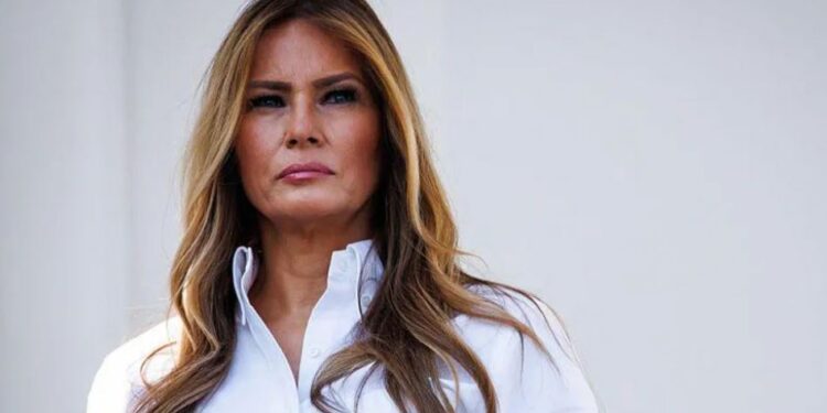 Melania Trump kërcënon të ngrejë padi ndaj Hunter Biden për një shumë prej 1 miliard dollarësh lidhur me akuzat për Epstein.