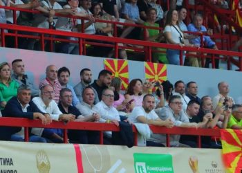 Mickoski përgjigjet ndaj thirrjeve antishqiptare në Kumanovë: 'Shqiptar i mirë është shqiptar i vdekur' – Nuk i kam vënë re, por do t’i hetojmë