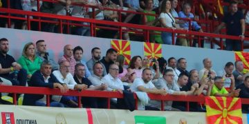 Mickoski përgjigjet ndaj thirrjeve antishqiptare në Kumanovë: 'Shqiptar i mirë është shqiptar i vdekur' – Nuk i kam vënë re, por do t’i hetojmë