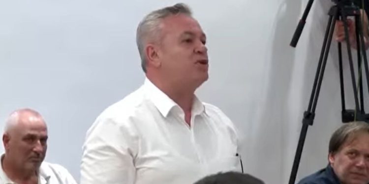 “Murrizi godet demokratët: Pse u heshtët kur në listat e PD-së u përfshinë figura të dyshimta?”