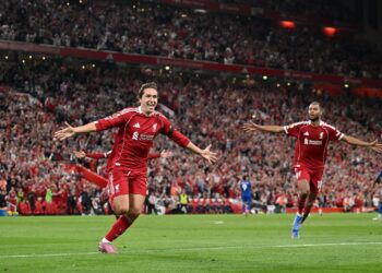 Nderim për Joten: Semenyo triumfon ndaj racizmit me dy gola dhe rrjetën e parë për Chiesën! Sezoni i ri në Premier League fillon me spektakël dhe fitoren e Liverpool-it.