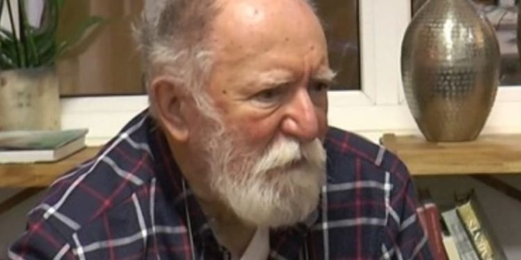 Ndërron jetë violinisti i njohur shqiptar Robert Papavrami