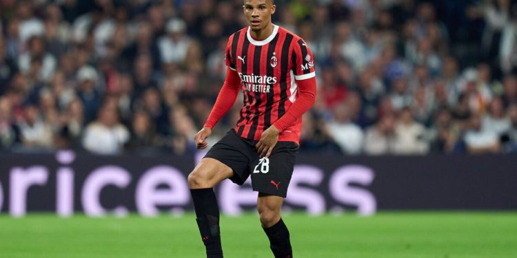 Newcastle arrin marrëveshje me Thiaw për një kontratë 4-vjeçare, Tare nuk pranon më pak se 30 milionë euro për mbrojtësin gjerman.