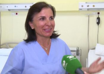 Ngjitësi malor: Një infermiere e apasionuar pas alpinizmit, udhëton drejt Mont Blanc.