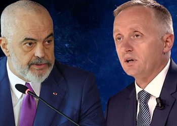 Nuk është e gabuar të ironizosh udhëheqësit; e gabuar është ta marrësh seriozisht.