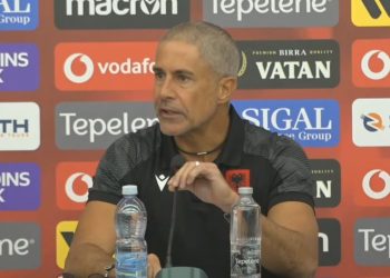 “Nuk është momenti i duhur për rinovimin e lojtarëve të rinj” / Sylvinho: Do erdhi koha për të gjithë, duhet të vlerësojmë ata që janë me ne për 6 muaj.