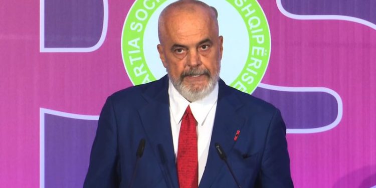 Nuk ka kontribuar në përgatitjen e projekt-dokumentit.