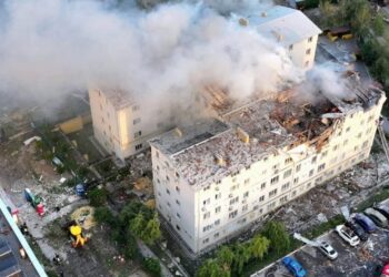 Pak orë para takimit me Trump, Zelensky akuzon Rusinë: Realizoi sulme 'demostruese dhe cinike' para bisedimeve në Shtëpinë e Bardhë.