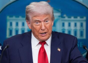 Pas disa raundesh negociatash në Suedi, Trump shpall një urdhër ekzekutiv për të pezulluar tarifat mbi produktet kineze për një periudhë prej 90 ditësh.