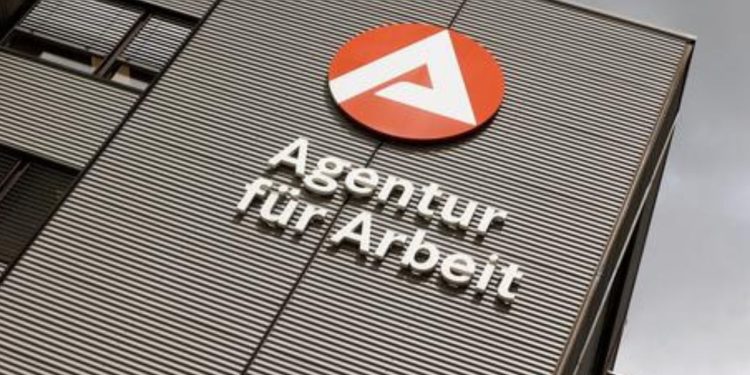 Për herë të parë në 10 vjet, Gjermania ka mbi 3 milionë të papunë.