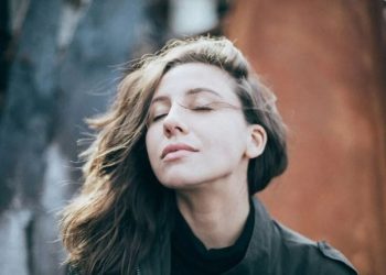 Perimenopauza: Një fazë “misterioze” në jetën e një gruaje që mund të zgjasë deri në dhjetë vjet