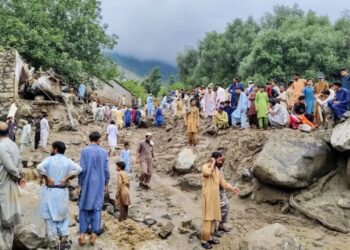 Përmbytje katastrofike në Pakistan dhe Kashmir, mbi 194 të vdekur në 24 orët e fundit