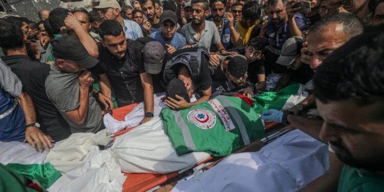 Pesë gazetarë të Al Jazeera humbin jetën në Gaza, OKB e kritikon sulmin si një shkelje të rëndë të ligjit ndërkombëtar.