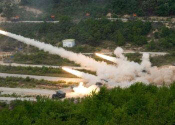 Pheniani paralajmëron për një përgjigje ndaj stërvitjeve të Uashingtonit dhe Seulit.