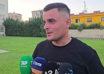 Polici hero rrëfen shpëtimin e katër të aksidentuarve: Veprova me instinkt, askush tjetër nuk ndihmoi