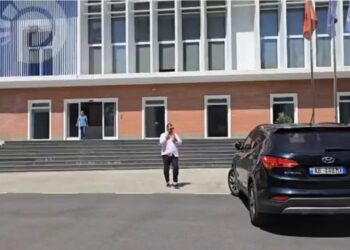 Pragu i hapjes së Parlamentit: PD-PL bashkojnë forcat, zbulohen strategjitë brenda dhe jashtë institucionit.