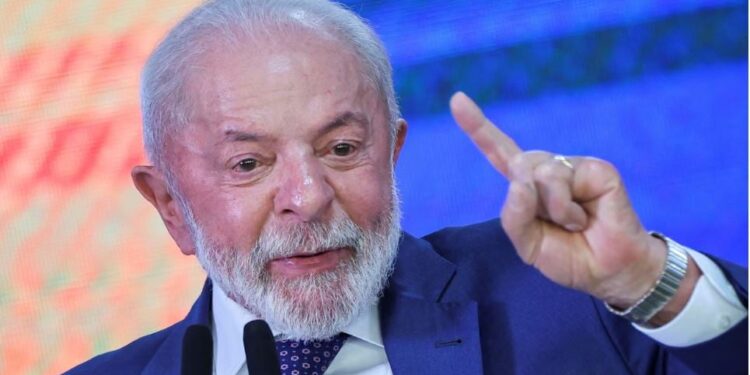 Presidenti i Brazilit kritikon Trumpin: Në atdheun tim do të përballej me ligjin për trazirat e 6 janarit