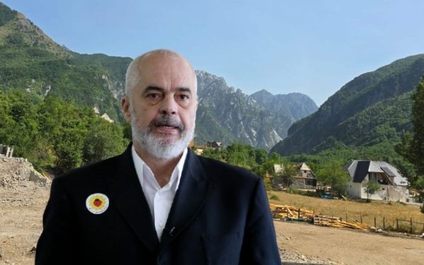 Prishja e kabinave për turistët shkakton zemërim në Theth