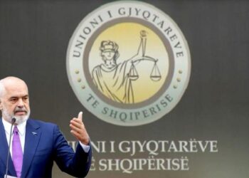 Rama përlau dy gjykatës të Tiranës për vendimet mbi ndërtimet pa leje, Unioni i Gjyqtarëve: Gjuhë e papranueshme, presion i dukshëm