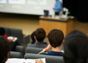 Raporti i publikuar: Studentët kinezë në Britani nën survejim nga qeveria e tyre! Kina i kërkon të raportojnë…