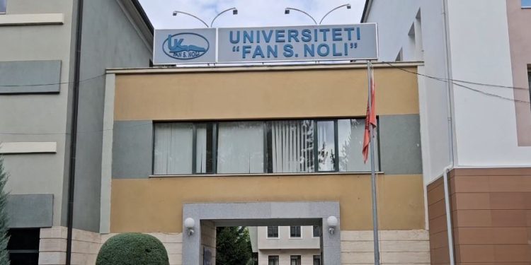 Regjistrimi në Universitete: 80 Maturantë Zgjodhën “Fan S. Noli”, Priten Shtatë Raunde deri në Shtator