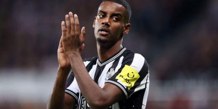 Rekord i ri në Premier League? Liverpool në prag të thyerjes së çdo bari për të transferuar Isak, sulmuesi refuzon ofertën nga Newcastle.