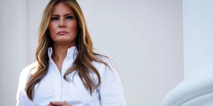 Rrëfime nga prapa skenave të takimit: Fëmijët e rrëmbyer në Ukrainë, Donald Trump i dërgon Putinit letrën e Melanias.