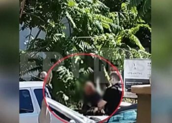 Rreth 30 orë në fshehtësi pranë shtëpisë, pamjet nga arrestimi i shqiptarit 40-vjeçar që vrau gruan në Greqi.