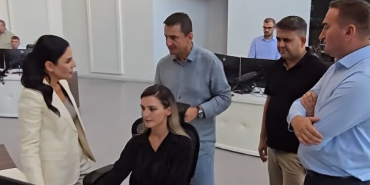 Rritje e konsumit të energjisë në verë, Balluku: Ka rënë humbja në rrjet, furnizimi do të vazhdojë pa ndërprerje