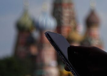 Rusia ndalon WhatsApp dhe Telegram, akuzon platformat për mosbashkëpunim me ligjin