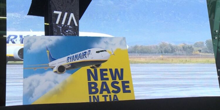 Ryanair hap bazën e saj të re në Tiranë! Investim prej 300 milionë dollarësh, kompania ajrore pritet të krijojë 3 mijë vende pune në Shqipëri.