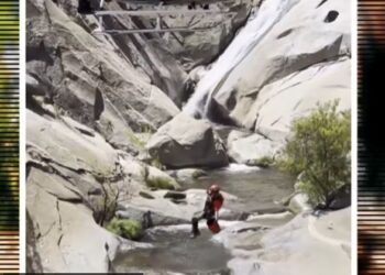 SHBA/ Një histori mbresëlënëse mbijetese, policia ndihmon një burrë të bllokuar pas ujëvare për dy ditë