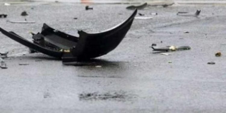 Sarandë: Shoferi i dehur godet automjetin në një shtyllë elektrike