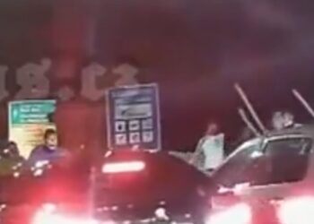 Serbët Në Beograd Sulmojnë Tifozët Polakë të Lech Poznan, Pas Dënimit nga UEFA për Provokim me Kosovën