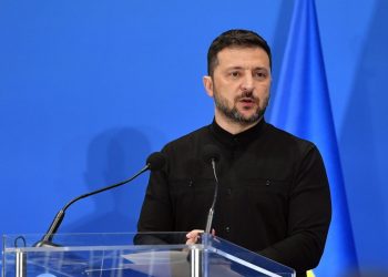 Shkëmbim territoresh për paqe: Zelensky përgjigjet Trump-it, ukrainasit nuk do t’i dorëzojnë tokat pushtuesve.