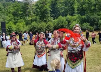 Shkëmbinjtë e Shebenikut: Promovimi i turizmit në Përrenjas dhe krenaria e banorëve për ushqimin organik