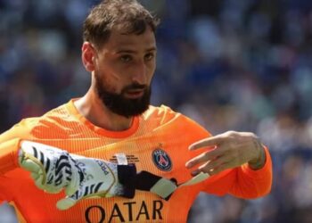 Shkrin “akulli” ndërmjet Donnarummës dhe PSG-së: Portieri kthehet në Parc des Princes për të festuar me tifozët.