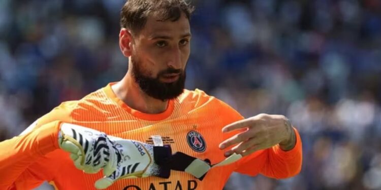 Shkrin “akulli” ndërmjet Donnarummës dhe PSG-së: Portieri kthehet në Parc des Princes për të festuar me tifozët.